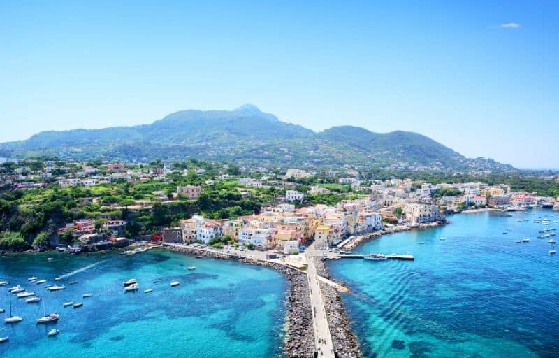 Vacanza a Ischia: consigli su cosa fare e quanto restare