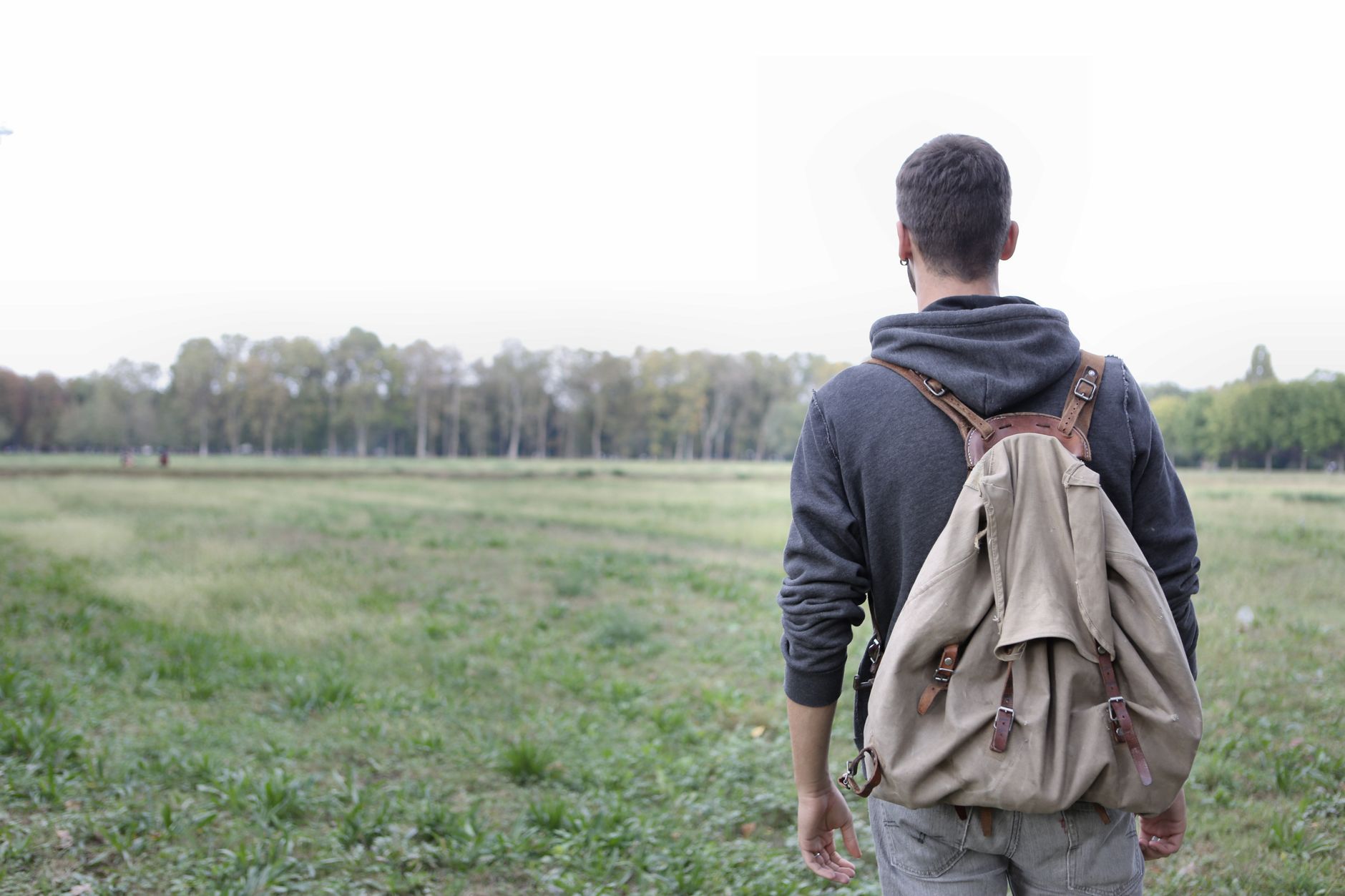Viaggiare Zaino in Spalla: Guida al Primo Viaggio