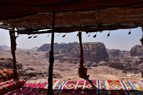 Wadi Rum: dormire nel deserto rosso sotto le stelle