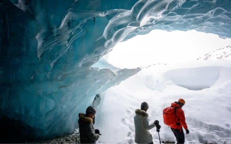 guida esperta in antartide sul ghiacciao