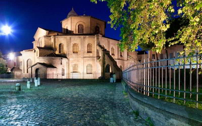 foto della basilica di Ravenna