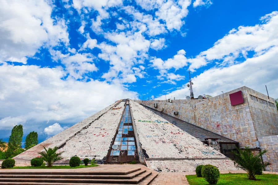 Piramide di Tirana