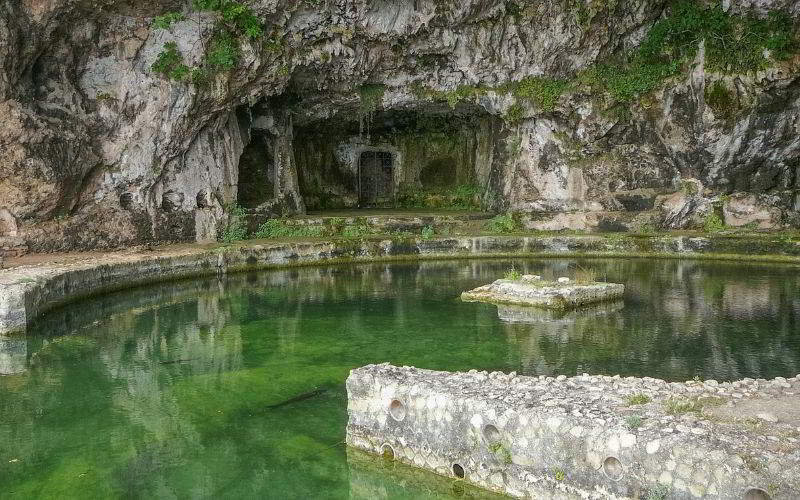 foto villa e grotta di tiberio sperlonga